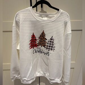 White Quilted Christmas Sweatshirt with Tree Design